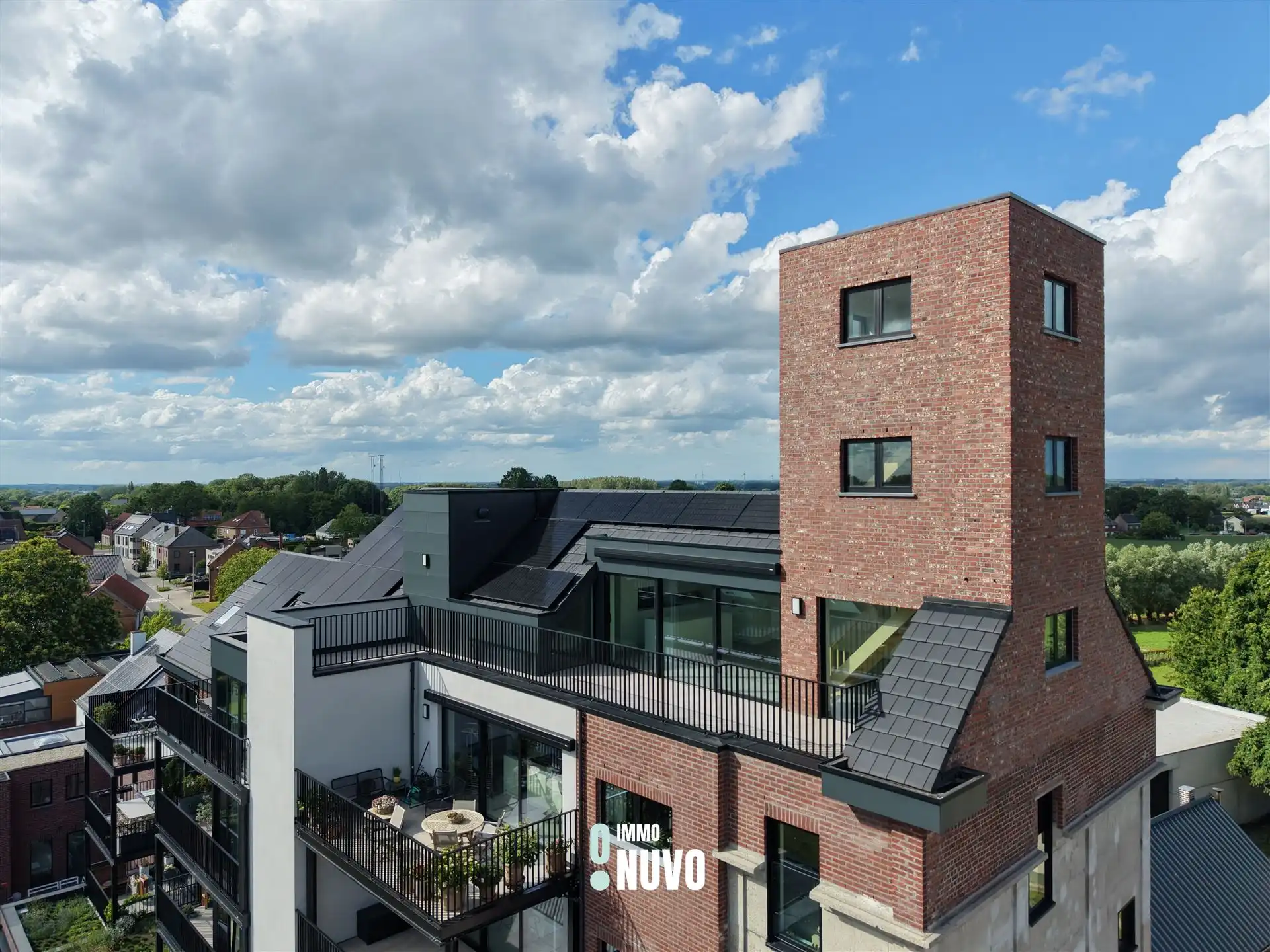 Stijlvol penthouse met 3 slaapkamers, bureau en ruim terras  foto 18