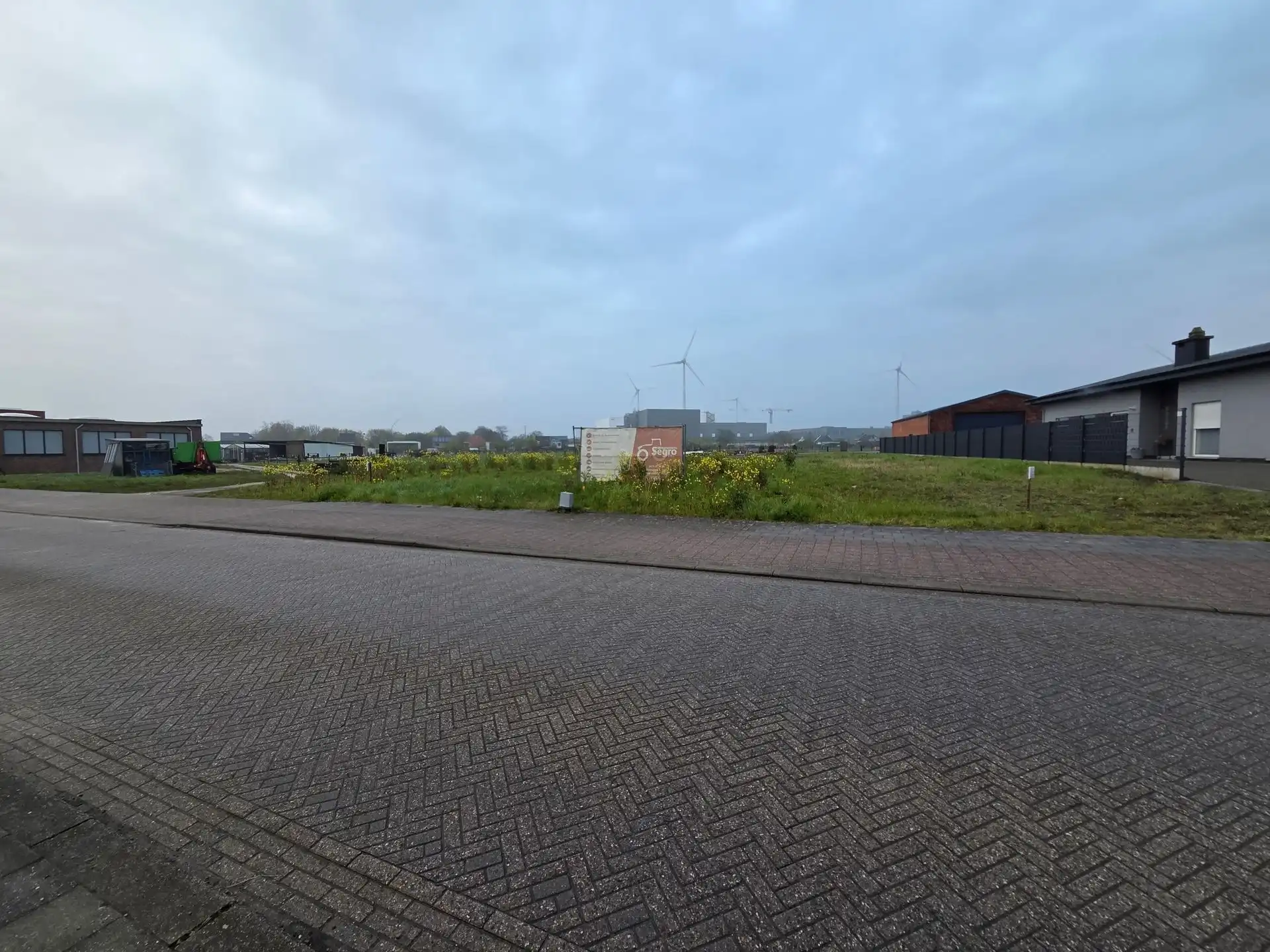 Landelijk gelegen bouwgrond voor open bebouwning! foto 5