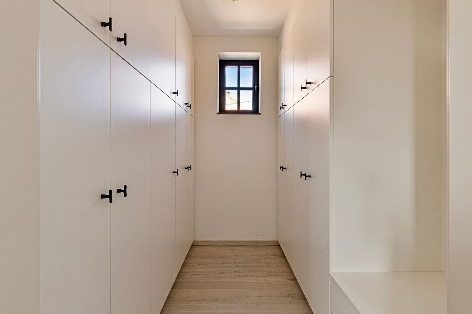 LUXUEUZE WONING MET HIGH-END AFWERKING- 3 SLPKS -  E-PEIL 39! foto 24