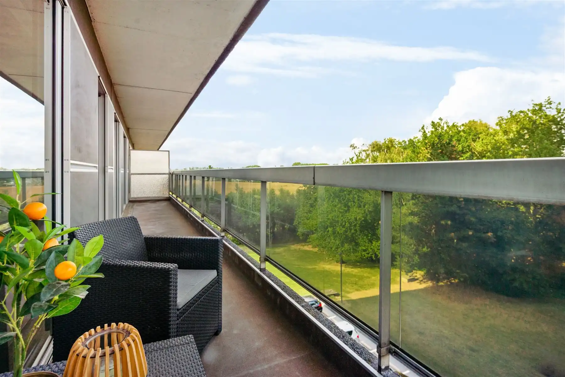 Gerenoveerd appartement met 2 slaapkamers te Merksem! foto 10