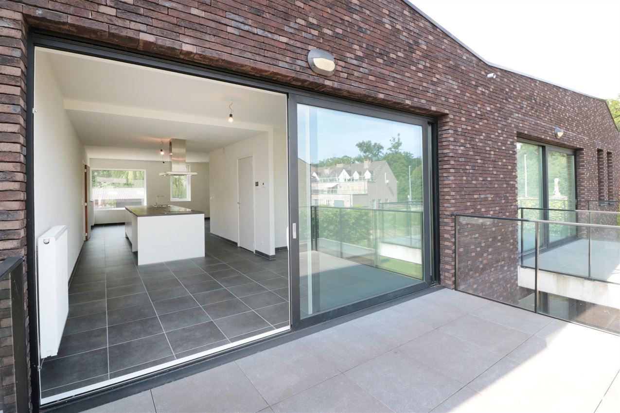 108m², zuidterras, mogelijk bijkomende aankoop parking foto 7