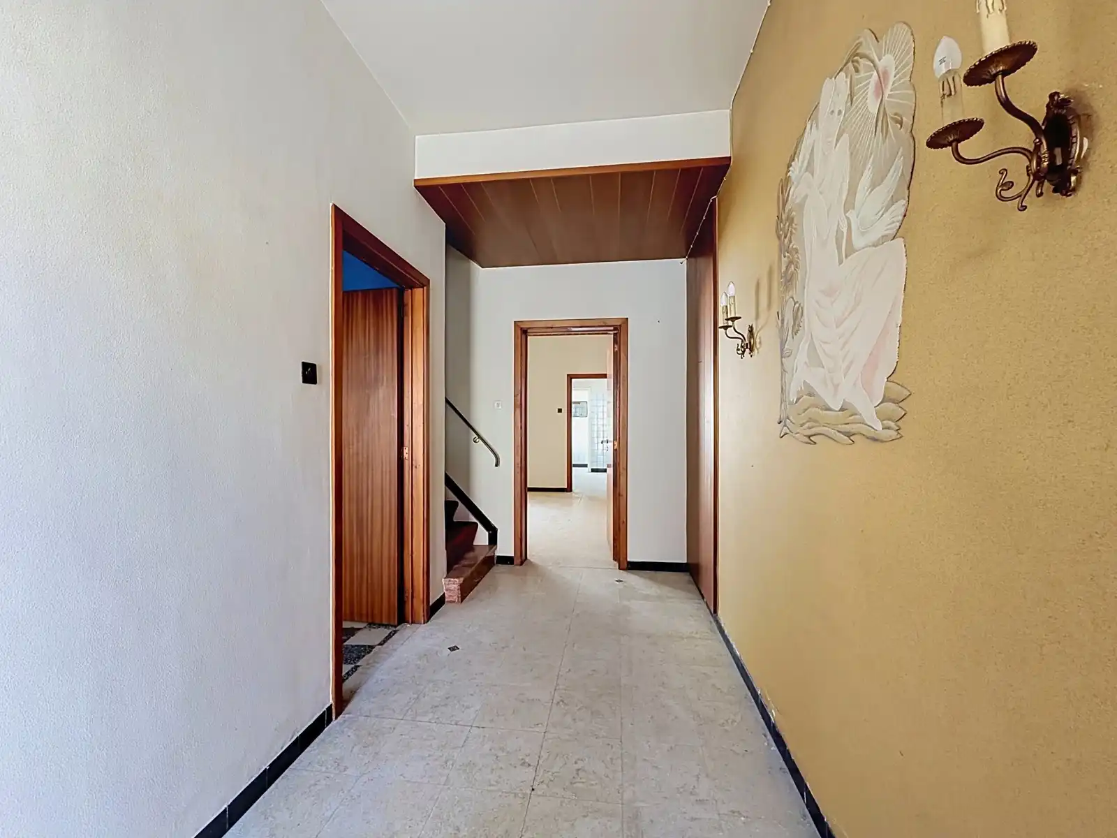 Woning met 4 SLPK, Tuin, Garage én mooi renovatiepotentieel! foto 18