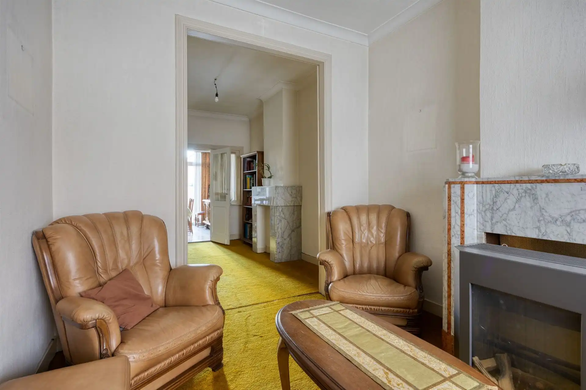 Te renoveren woning met 4 slaapkamers en tuin.  foto 5