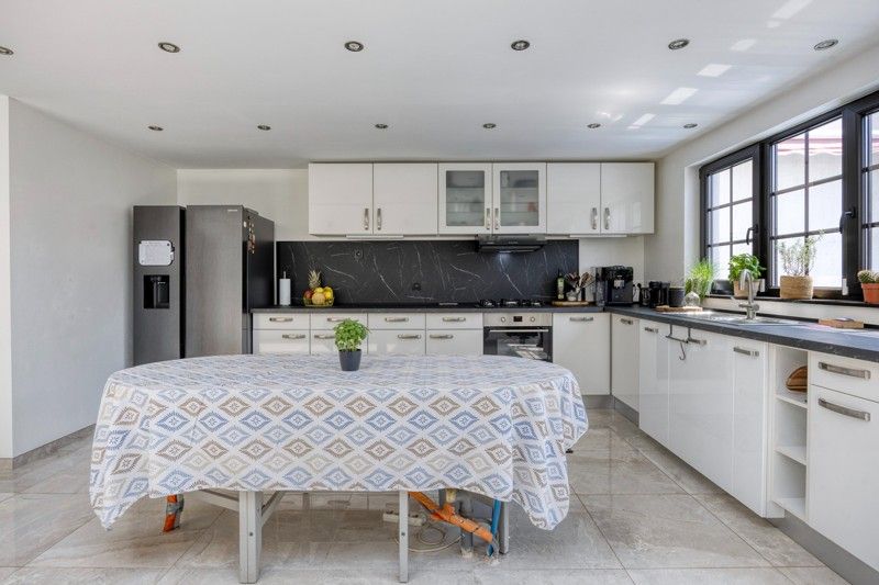 Volledig gerenoveerde woning foto 3