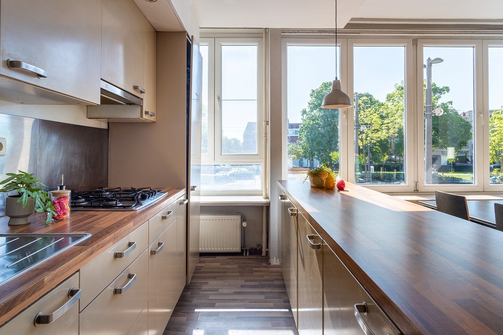 Tof op te frissen appartement midden in bruisend Merksem foto 7
