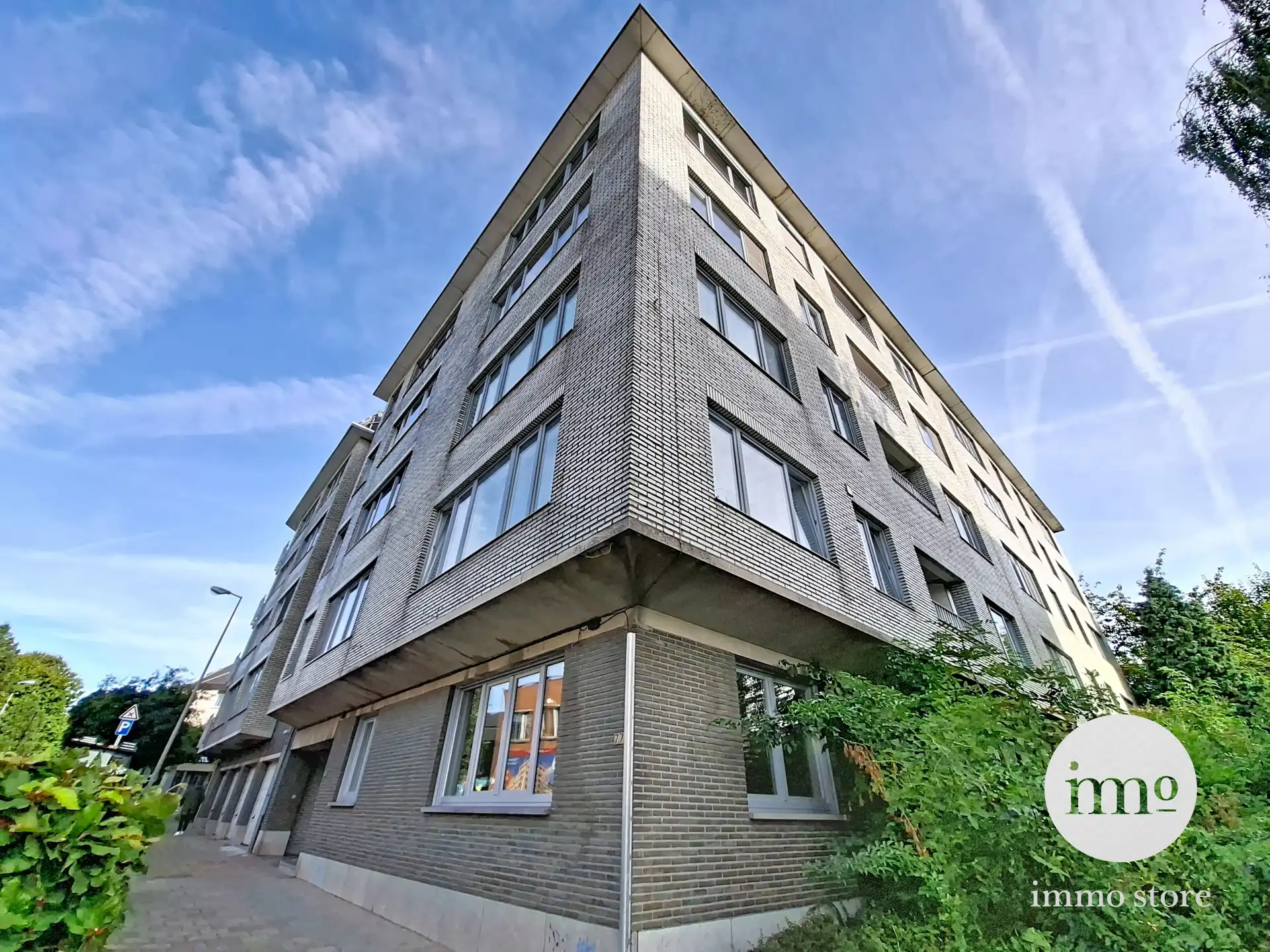 Lichtrijk gerenoveerd 3-slaapkamerappartement foto 19