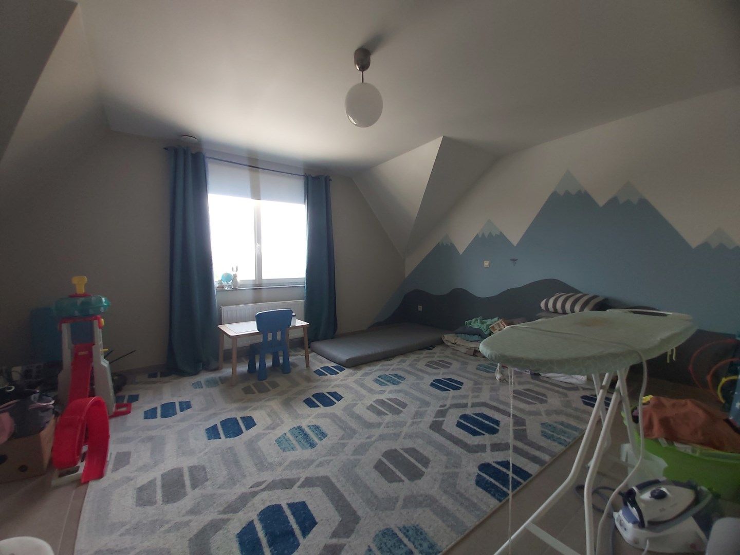 Instapklaar duplex-appartement met 2 slaapkamers foto 12