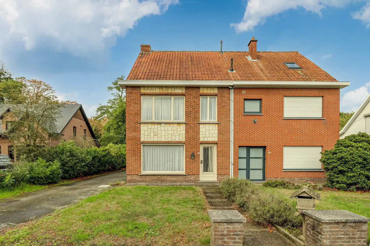 Halfopen woning op 575 m² met garage, carport en diepe tuin – te renoveren foto 25