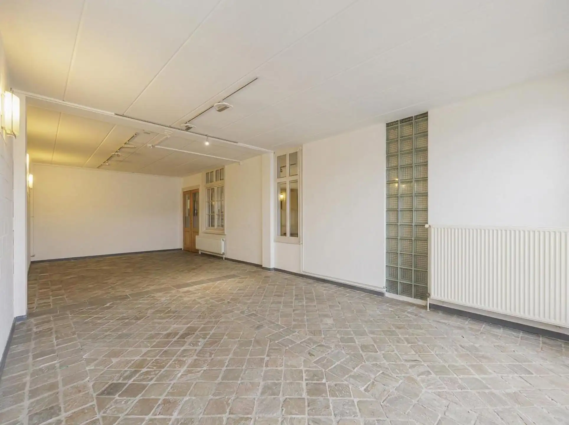 Gunstig gelegen kantoorruimte te huur foto 2