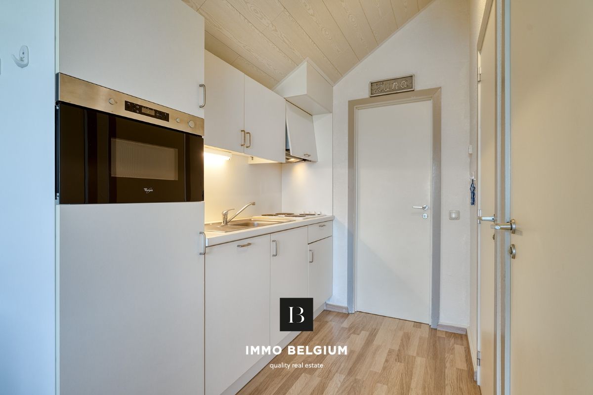 Gemeubeld vakantie appartement met zicht over de polders foto 7