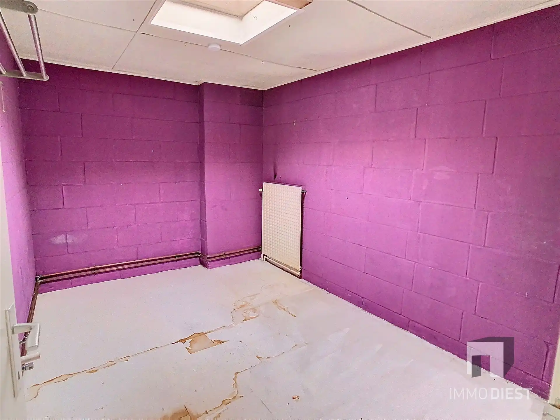 Handelspand met bovenliggend appartement. foto 15