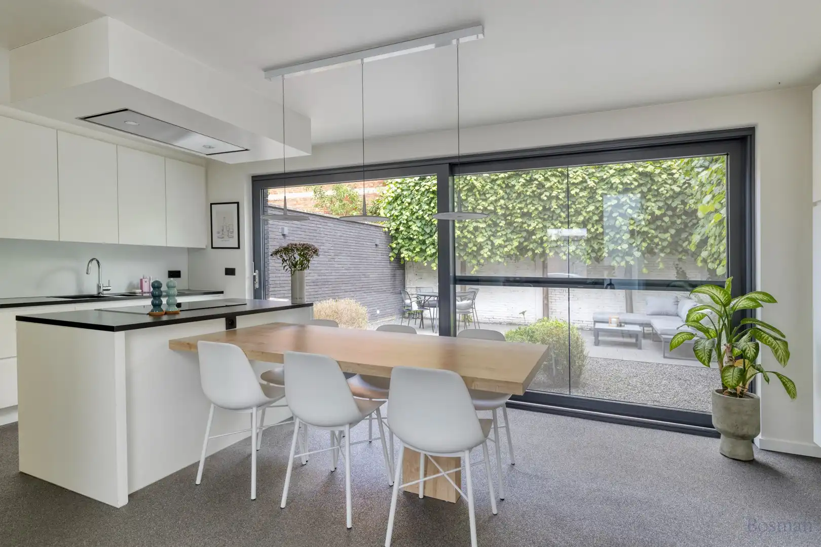 Instapklare woning te koop in het centrum van Mol foto 4