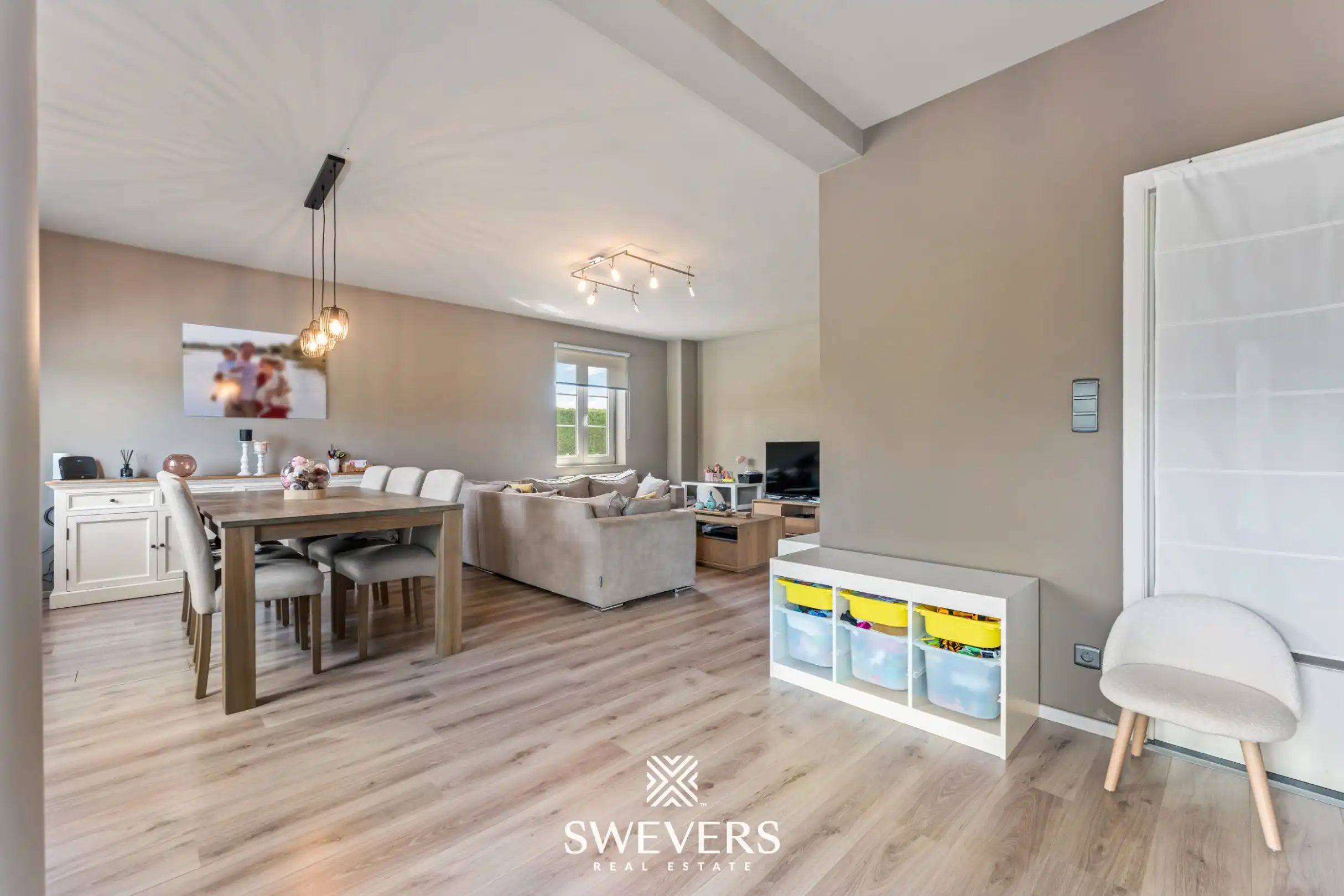 Instapklare woning met veel ruimte, 4 slaapkamers en zonnige tuin foto 9