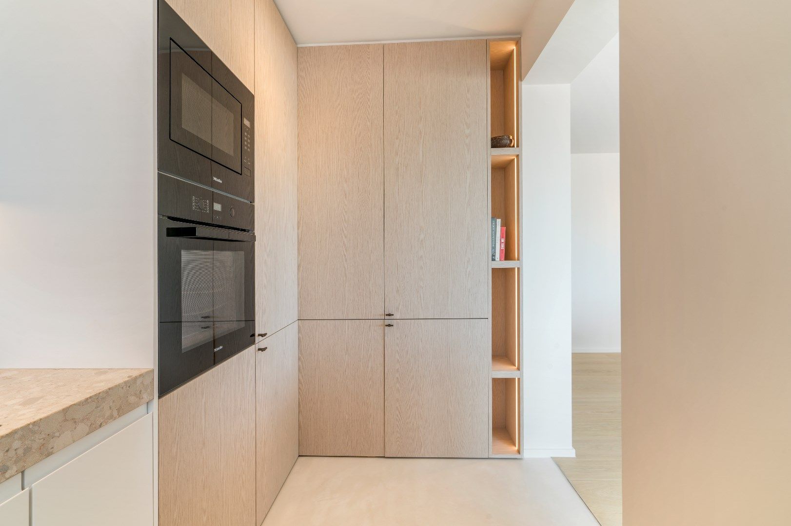 Luxueus hoekappartement met adembenemend frontaal zeezicht (12,5 meter zeezicht) foto 8