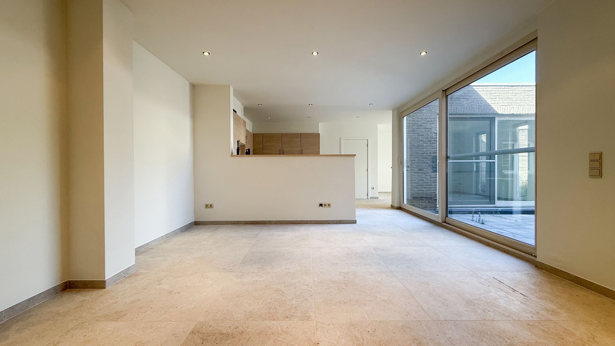 Opbrengsteigendom met Appartement en kantoorruimte! foto 20