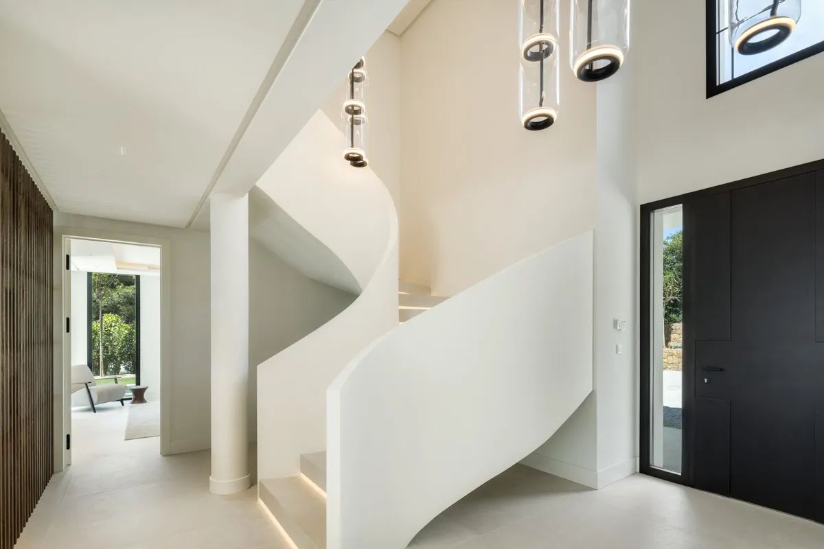 Betoverende luxe in Sierra Blanca: een meesterwerk van hedendaagse en Andalusische architectuur foto 16