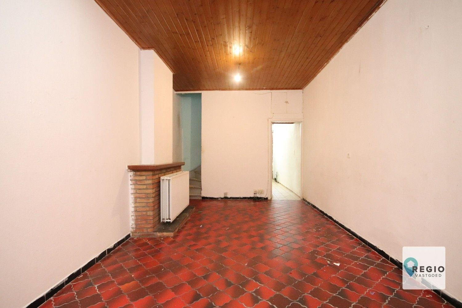 Te renoveren woning te Gentbrugge, Sas- en Bassijnwijk. foto 8