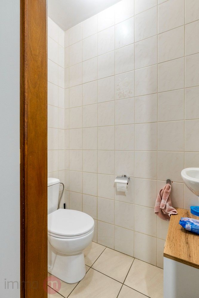 Goed gelegen appartement met 2 slaapkamers, terras en autostaanplaats foto 19