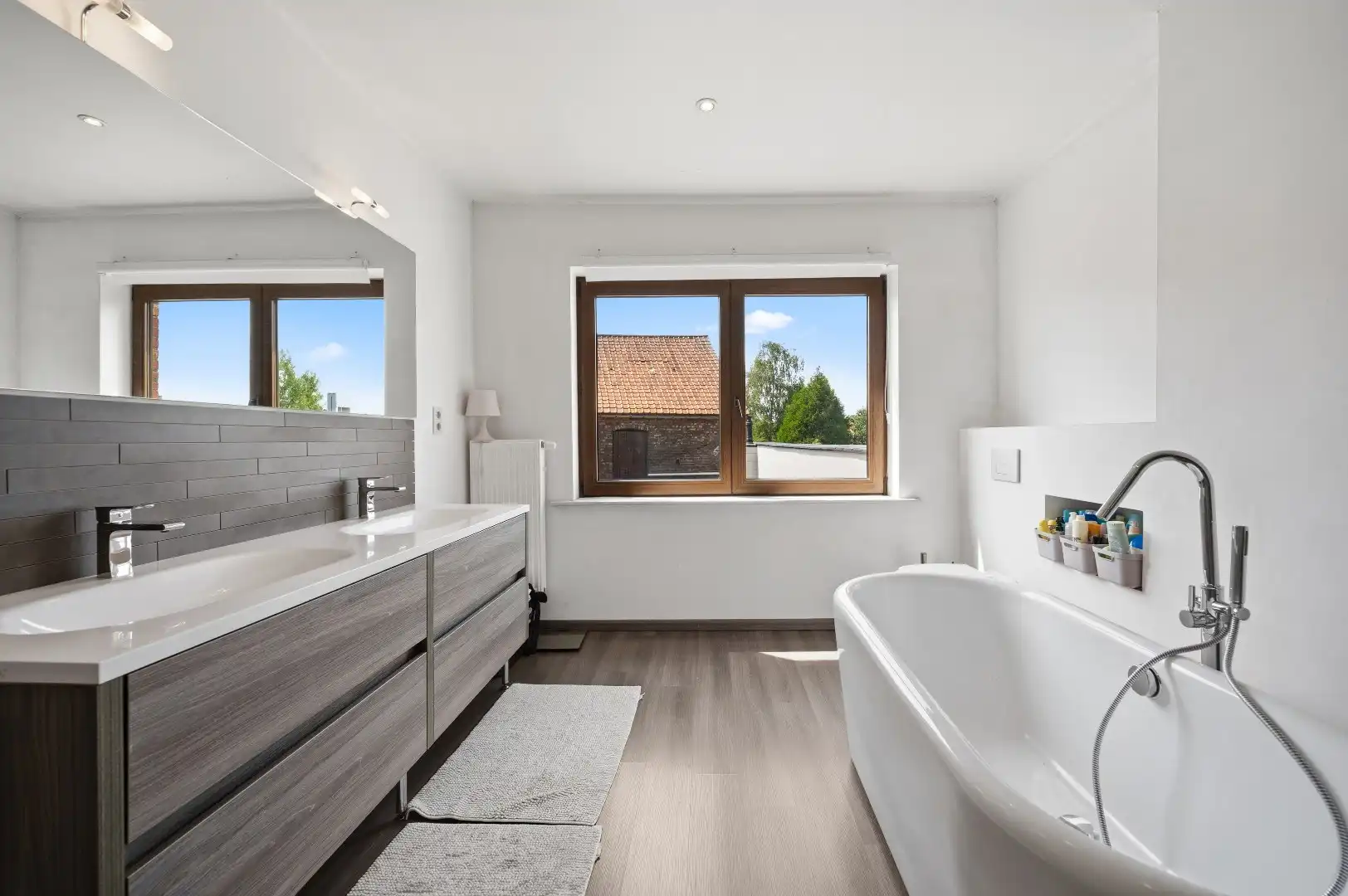 Unieke eigendom met instapklare woning, bijgebouw en uitzonderlijk potentieel op ruim perceel foto 15