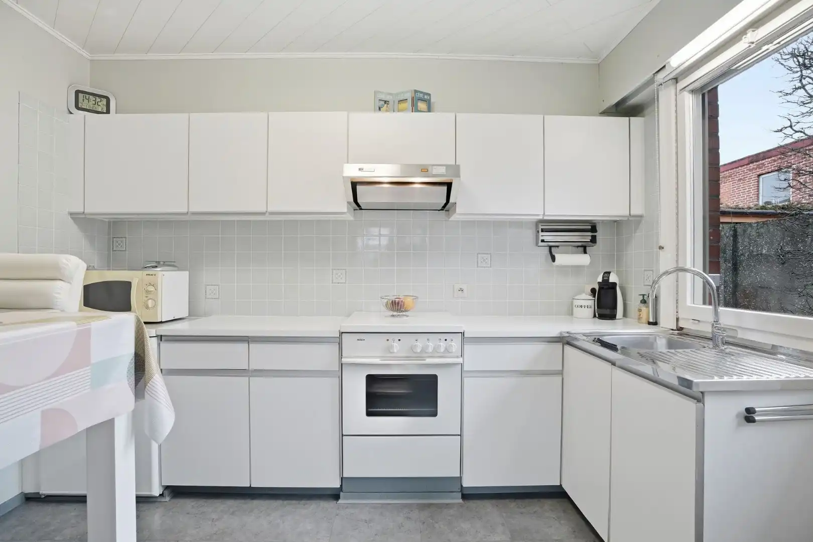 Charmante gelijkvloerse woning met tuin en garage foto 15