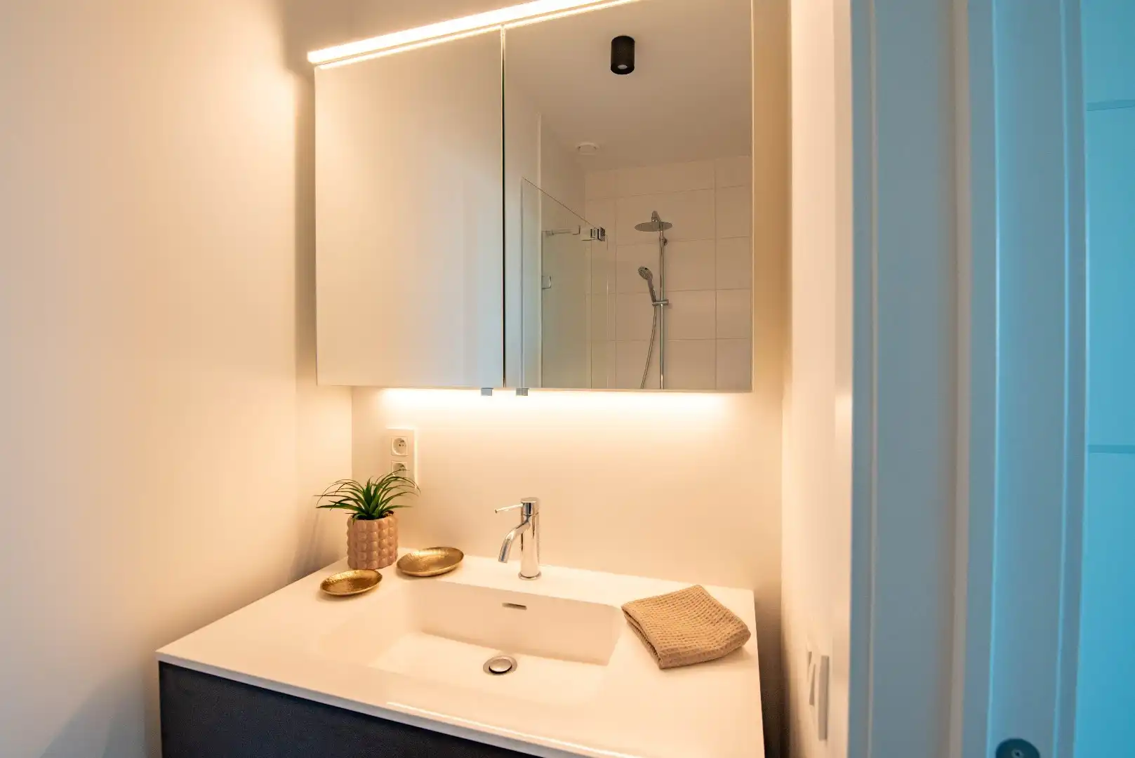 Licht, luxe en uitzicht op de Schelde foto 18