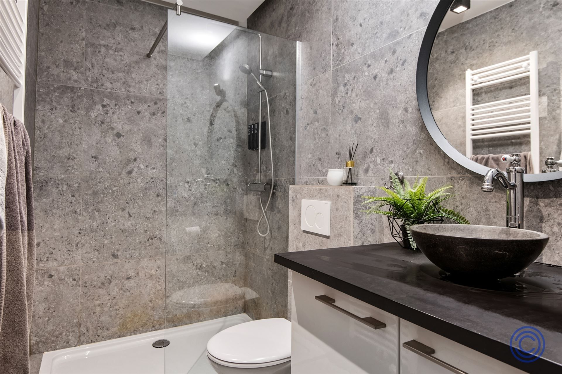 Instapklare en gemeubelde duplex ca. 110m²!  foto 4