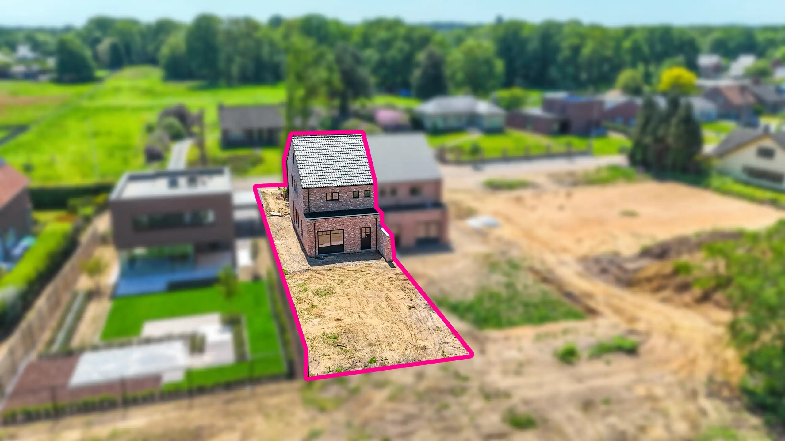 Prachtig gelegen casco+ woning met 4 slaapkamers! foto 10