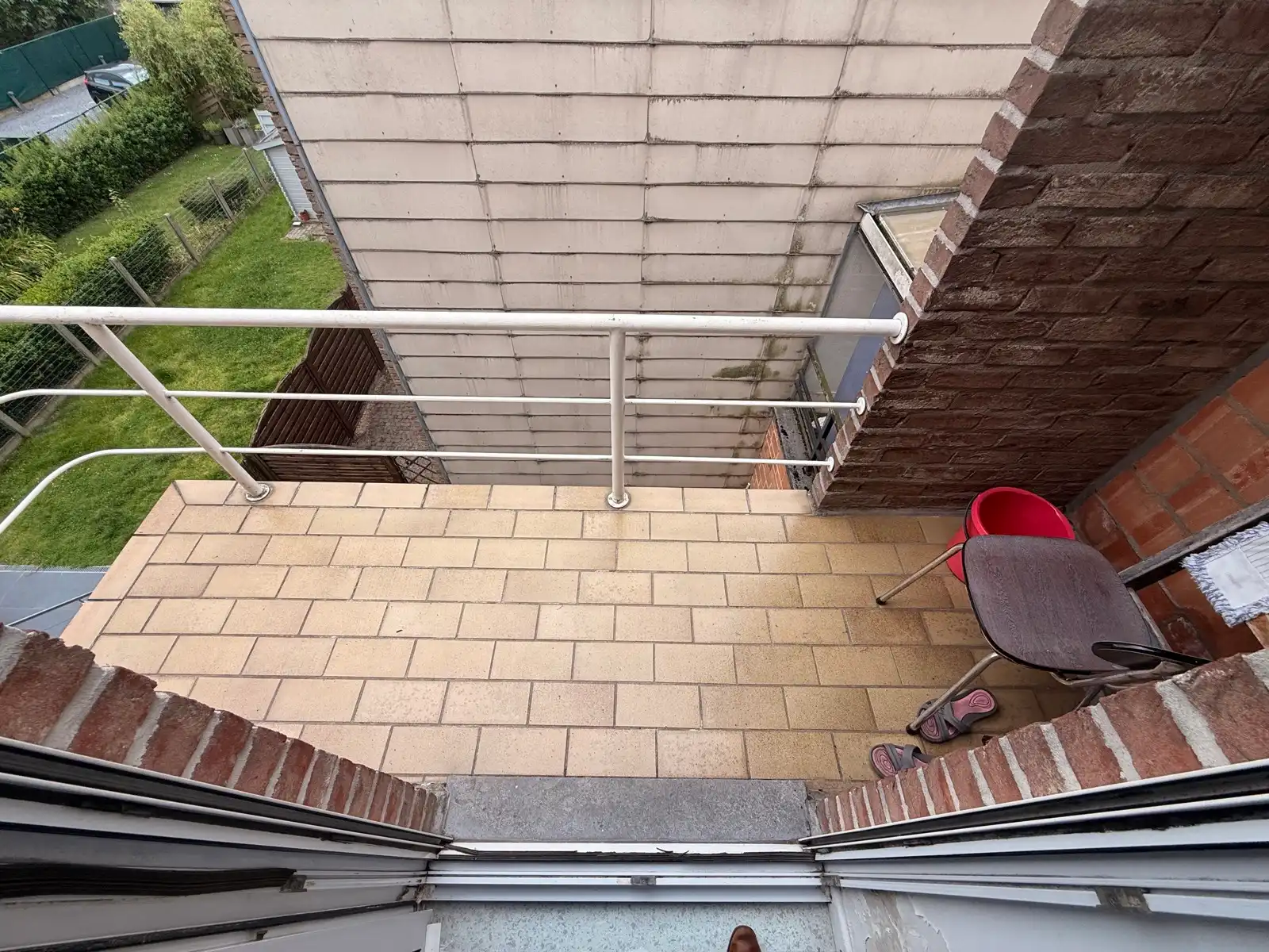 Opbrengstgebouw met 2 ruime appartementen foto 8