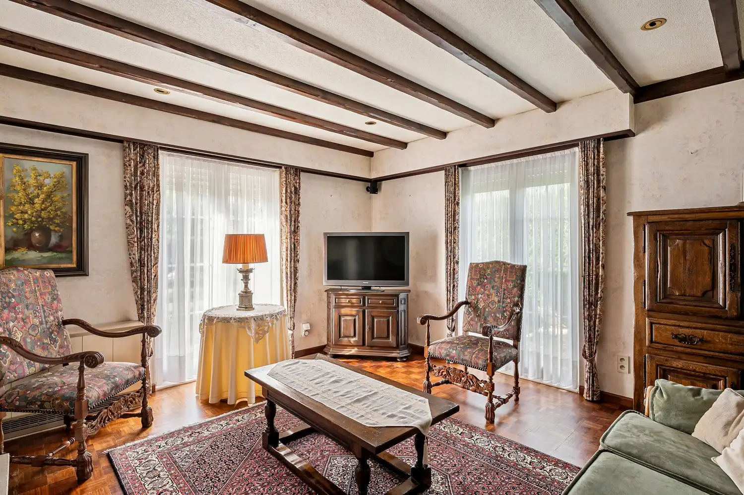 Laagbouwwoning op prachtig perceel van 2196m² foto 9
