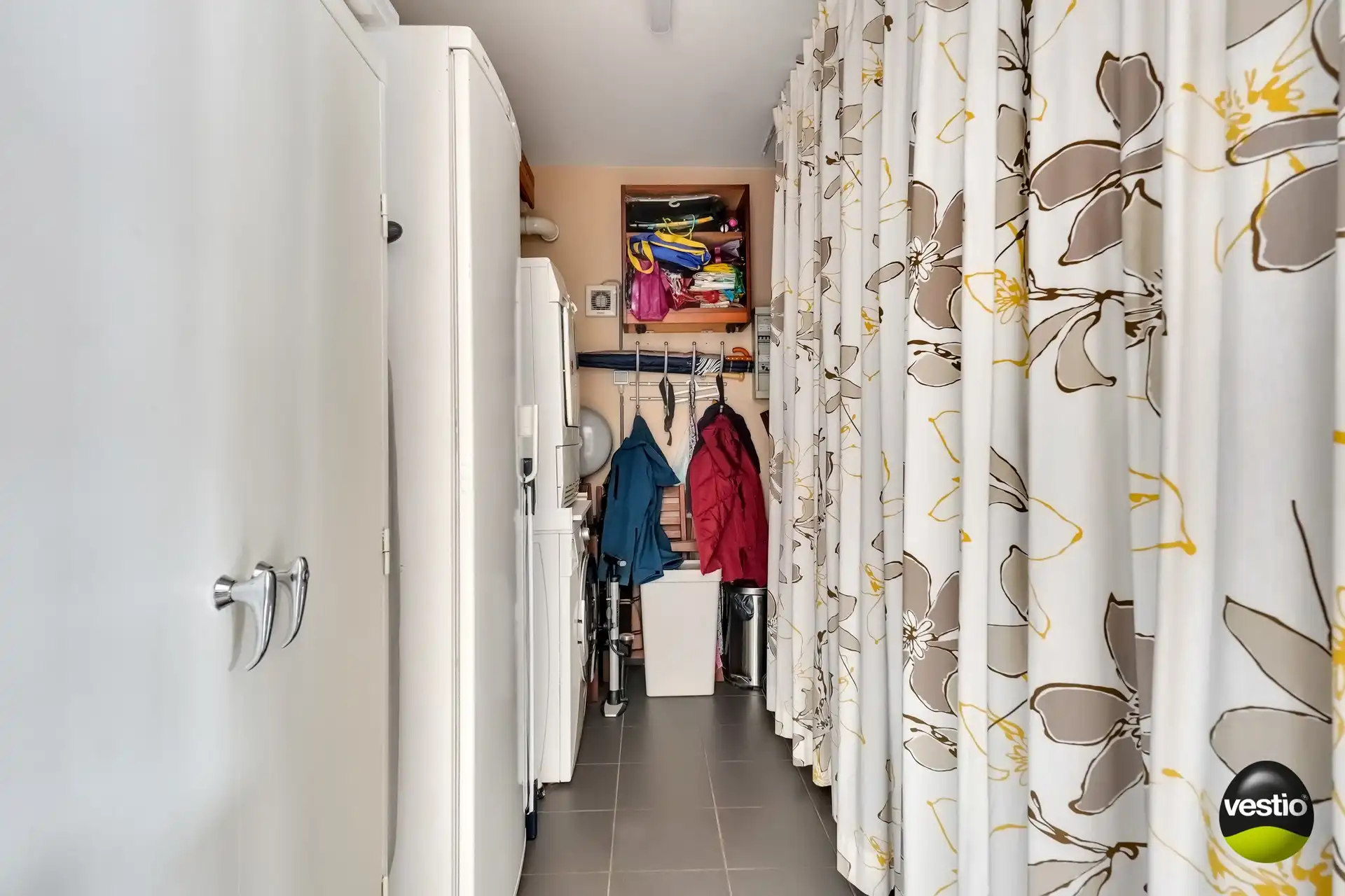 RUIM, MODERN APPARTEMENT 120 M² MET 3 SLAAPKAMERS foto 16