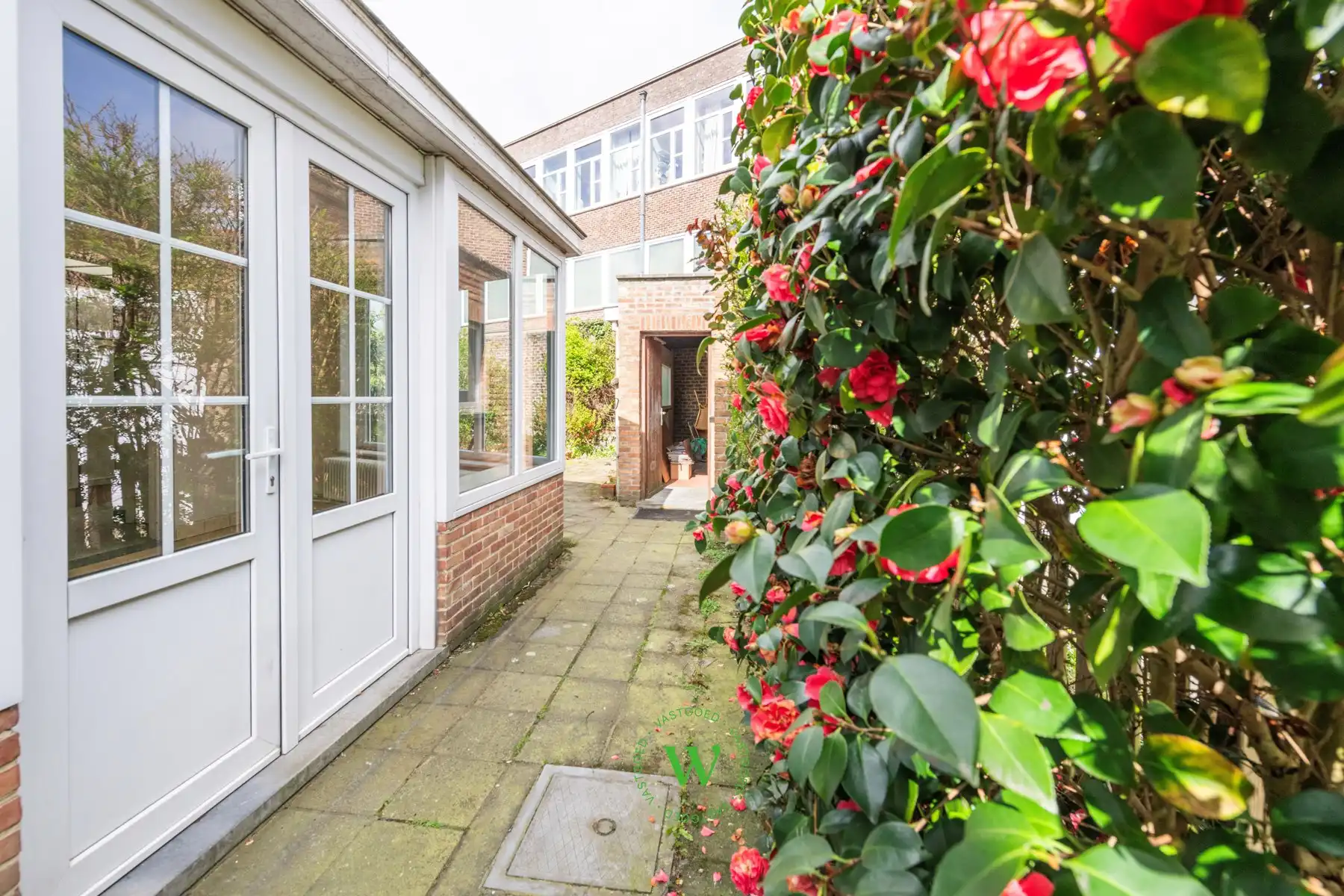 Verrassende en charmante halfopen bebouwing te Assebroek. foto 23