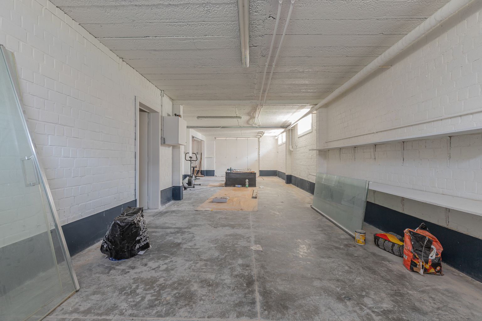 Gerenoveerde villa met 5 slpk, grote tuin, dubbele garage! foto 19