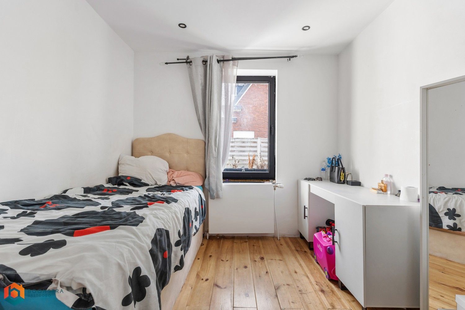 Woning met 4 slpkrs en garage op perceel van 1401 m² foto 20