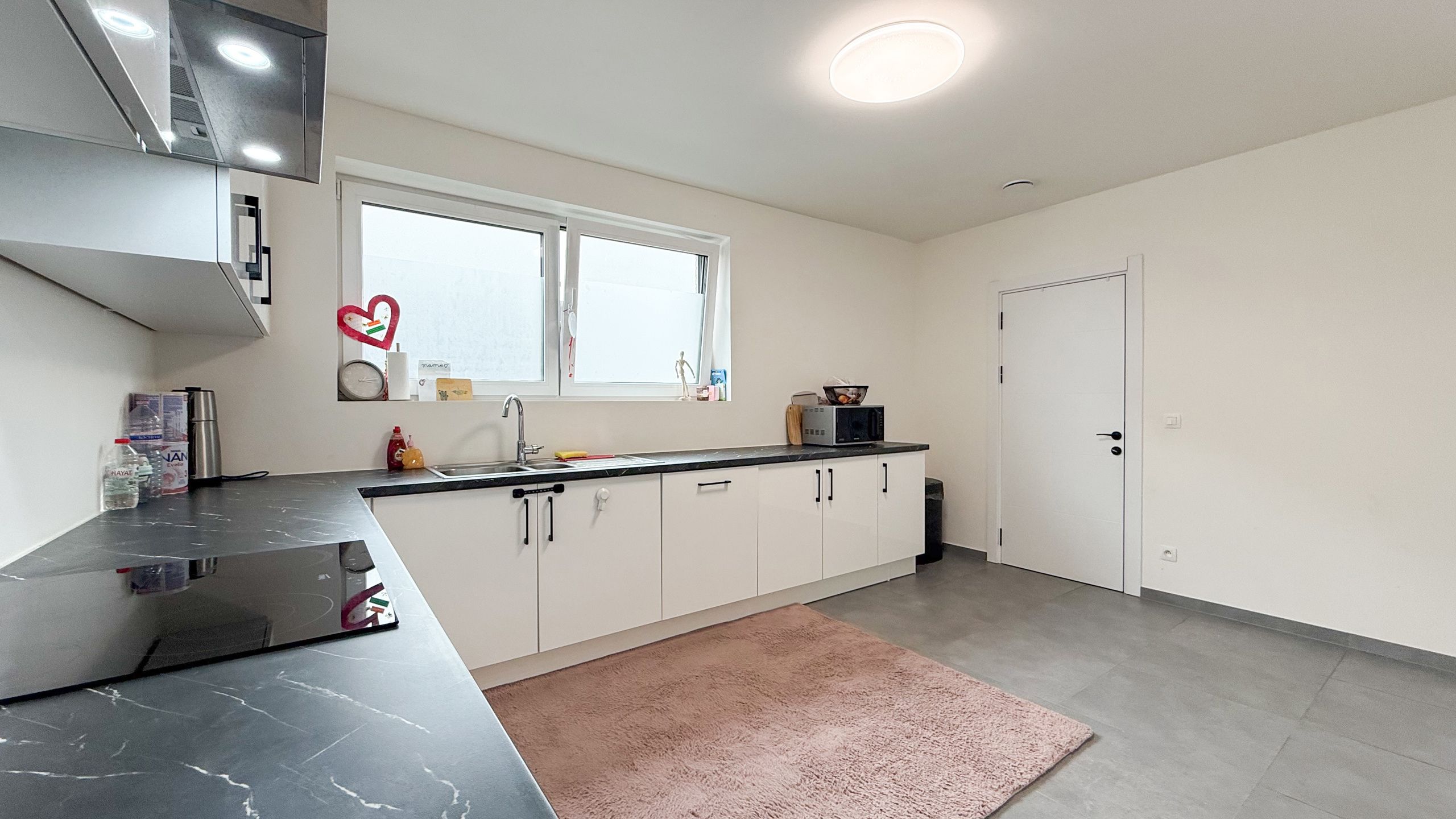 Nieuwbouw modern duplex appartement met 4 slpk te Boekt! foto 12