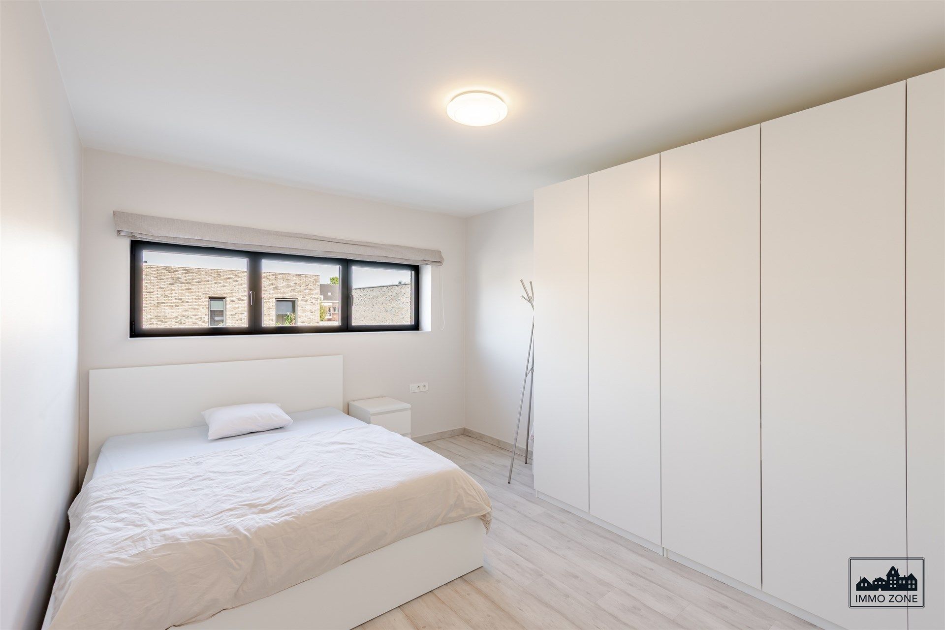 Zeer ruime moderne recente woning te centrum Sint-Niklaas foto 13