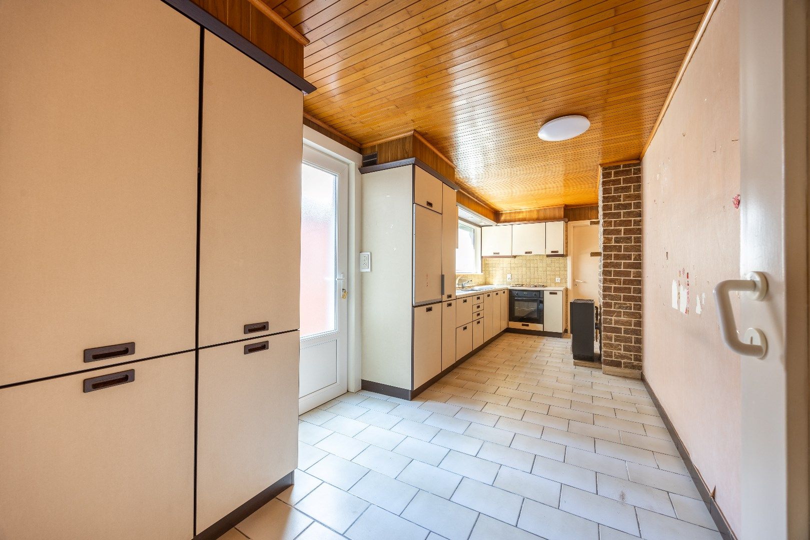 Woning met garage en uitweg foto 4