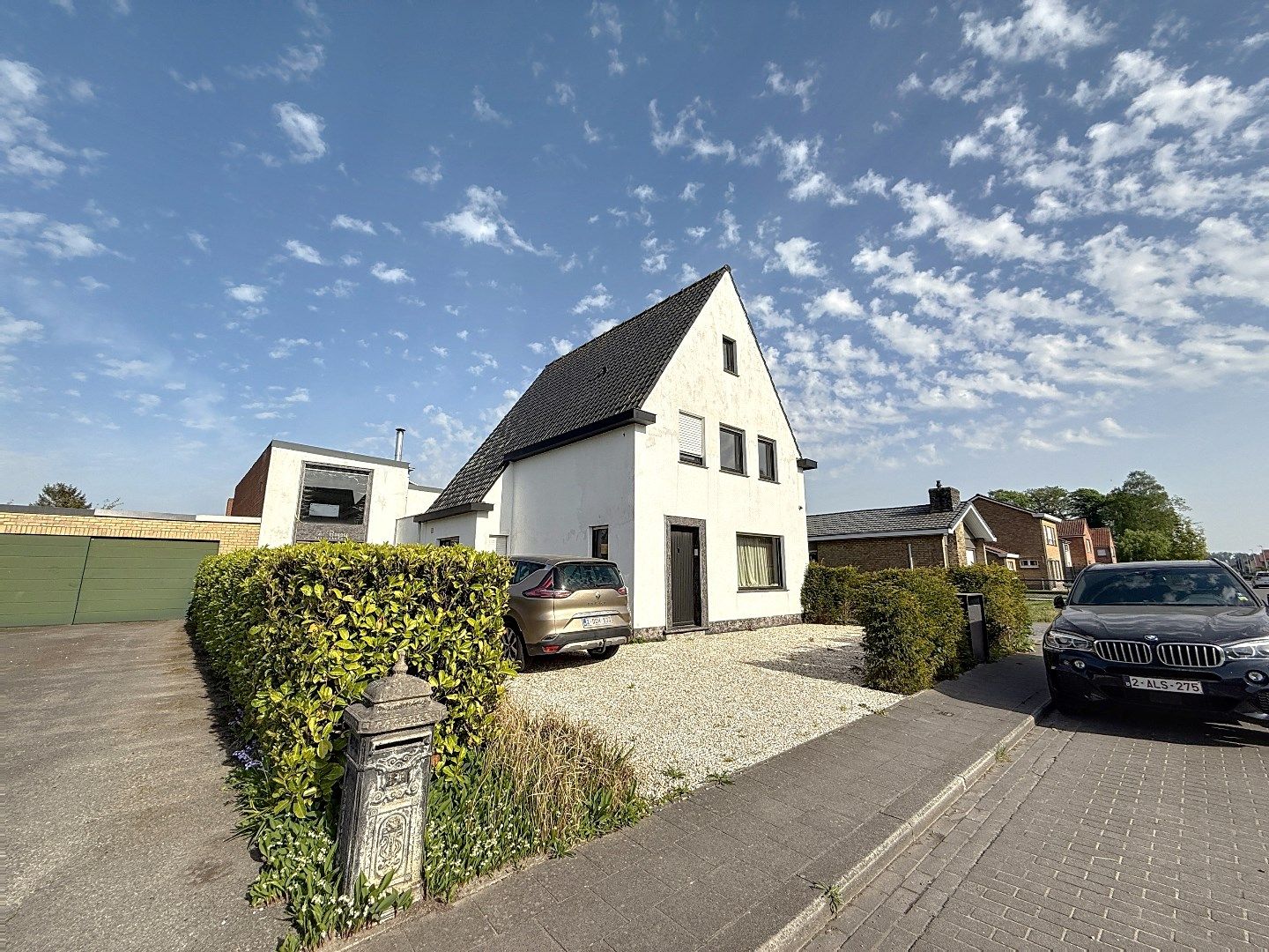 RUIME WONING met LOODS en WERKPLAATS foto 28