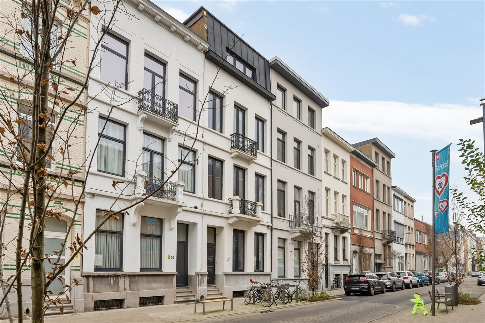 Hoofdfoto van de publicatie: CASCO Herenwoning met grote tuin op toplocatie!