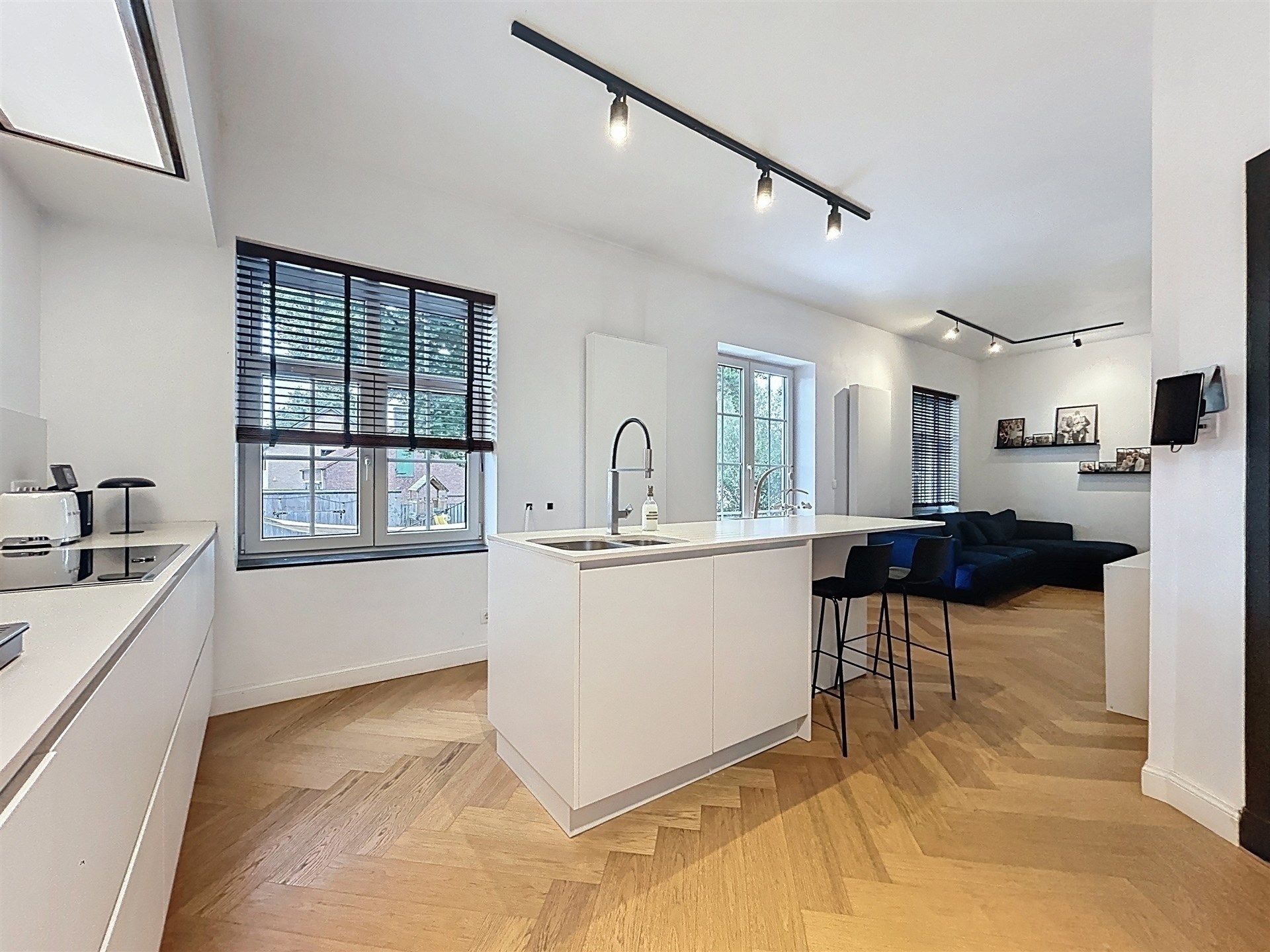 Historisch wonen in Clinge: oud-gemeentehuis (400m²) foto 4