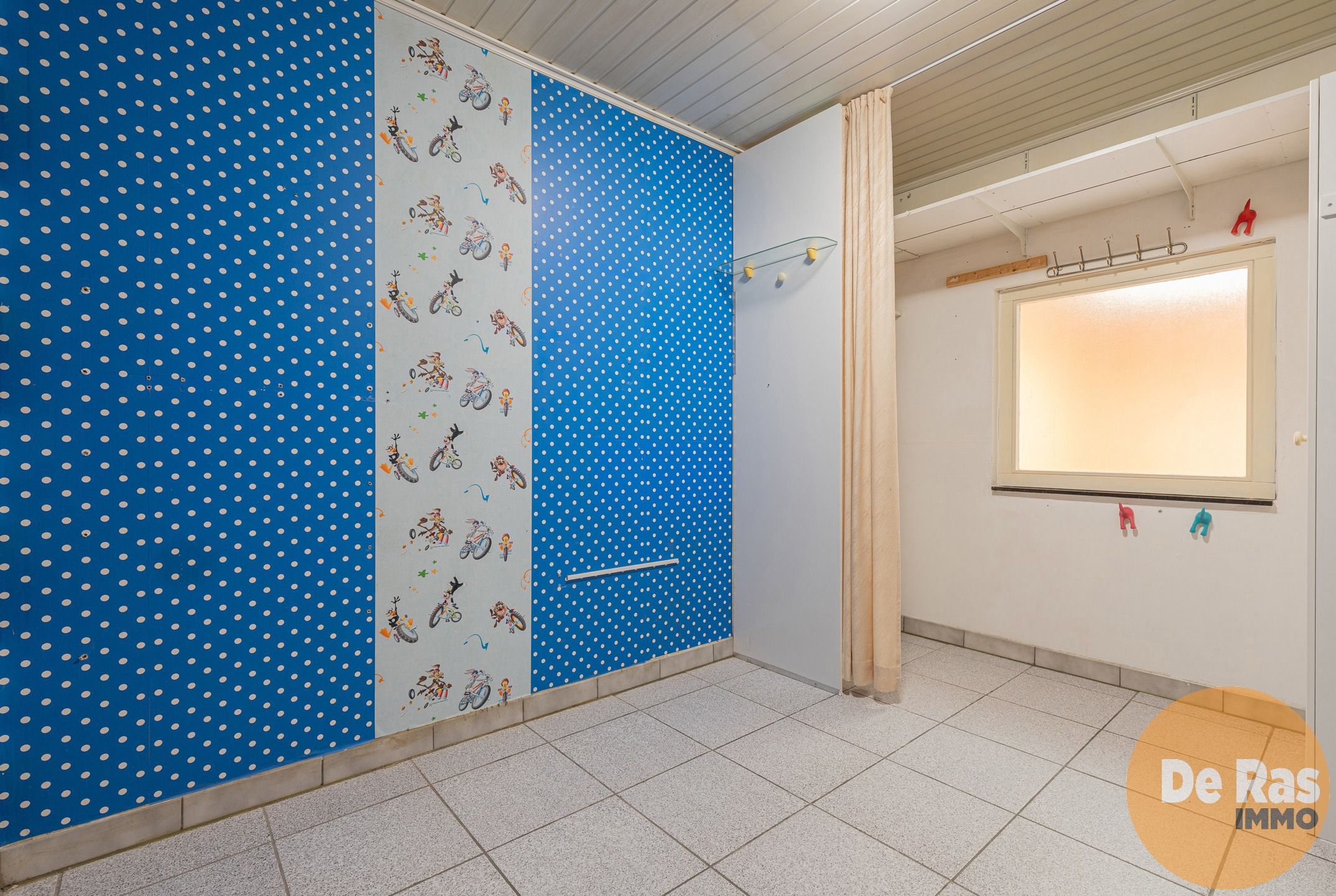 EREMBODEGEM - Woning met magazijn op centrumligging foto 10