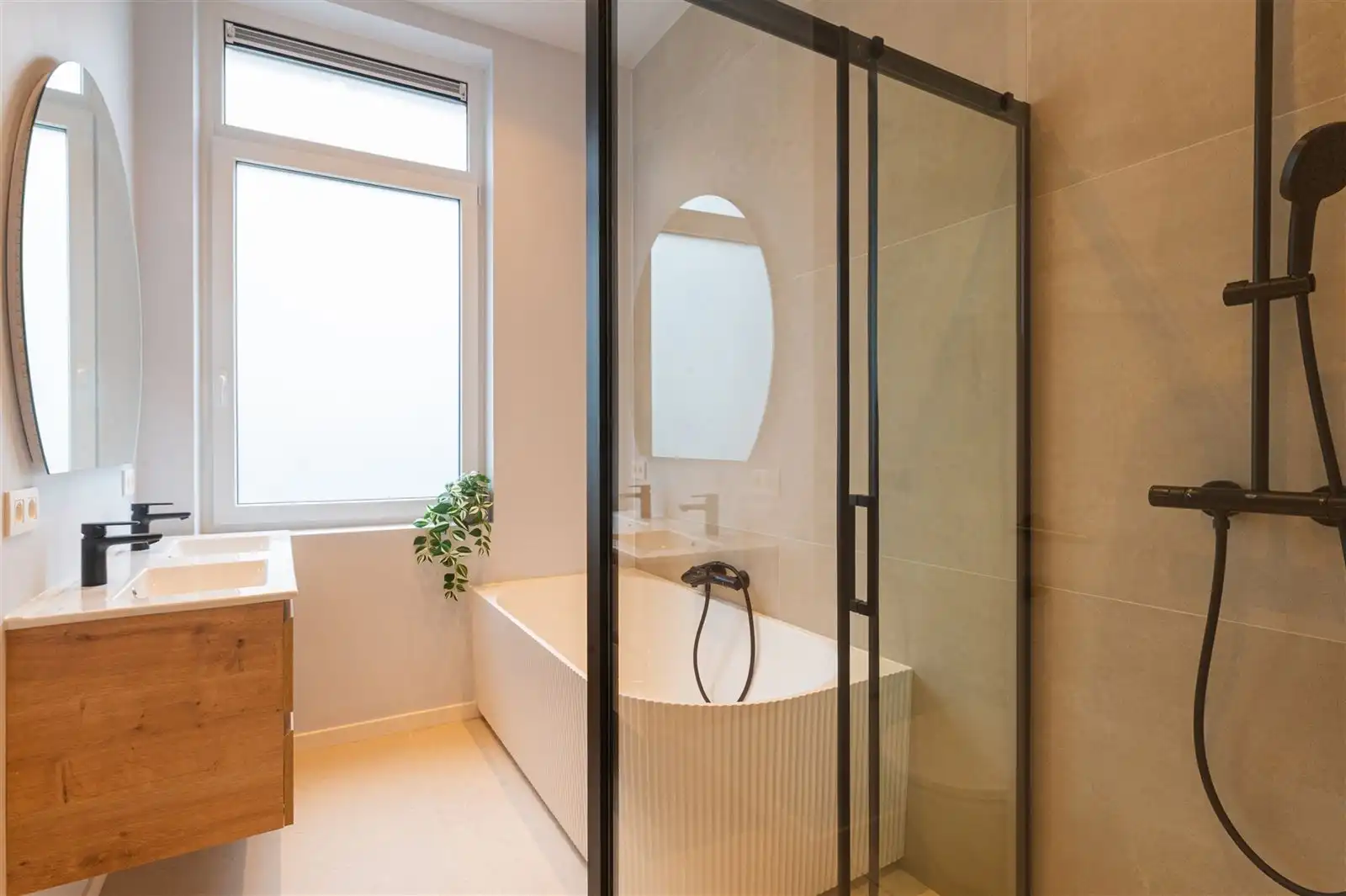 Luxueus gerenoveerde woning in centrum Gent foto 9