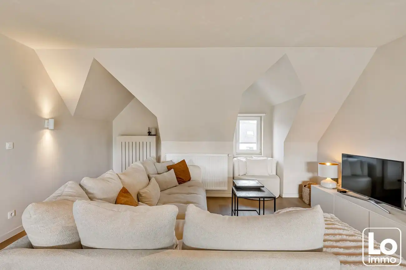 Prachtig gerenoveerd dakappartement van 110m² en zuid gericht terras (5m²) foto 3
