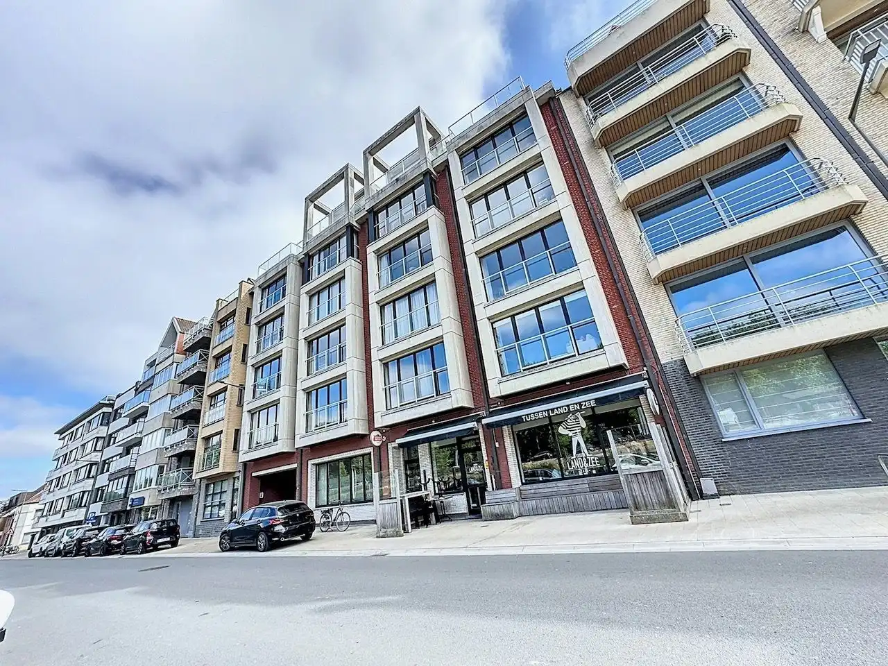 Ruim en lichtrijk appartement gelegen op de tweede verdieping van een goed onderhouden residentie foto 27