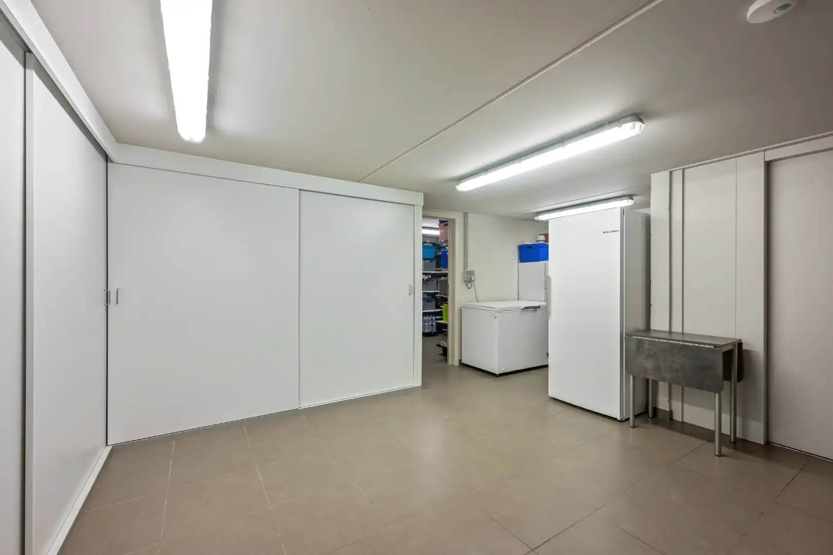 Recente halfopen woning met 3 slaapkamers, garage en tuin op topligging in Ieper foto 24