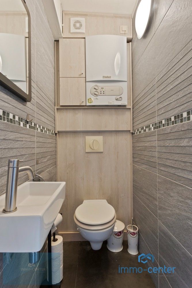 Volledig gerenoveerd 2-slpk appartement met groot terras – Tweede verdiep zonder gemeenschappelijke kosten foto 15