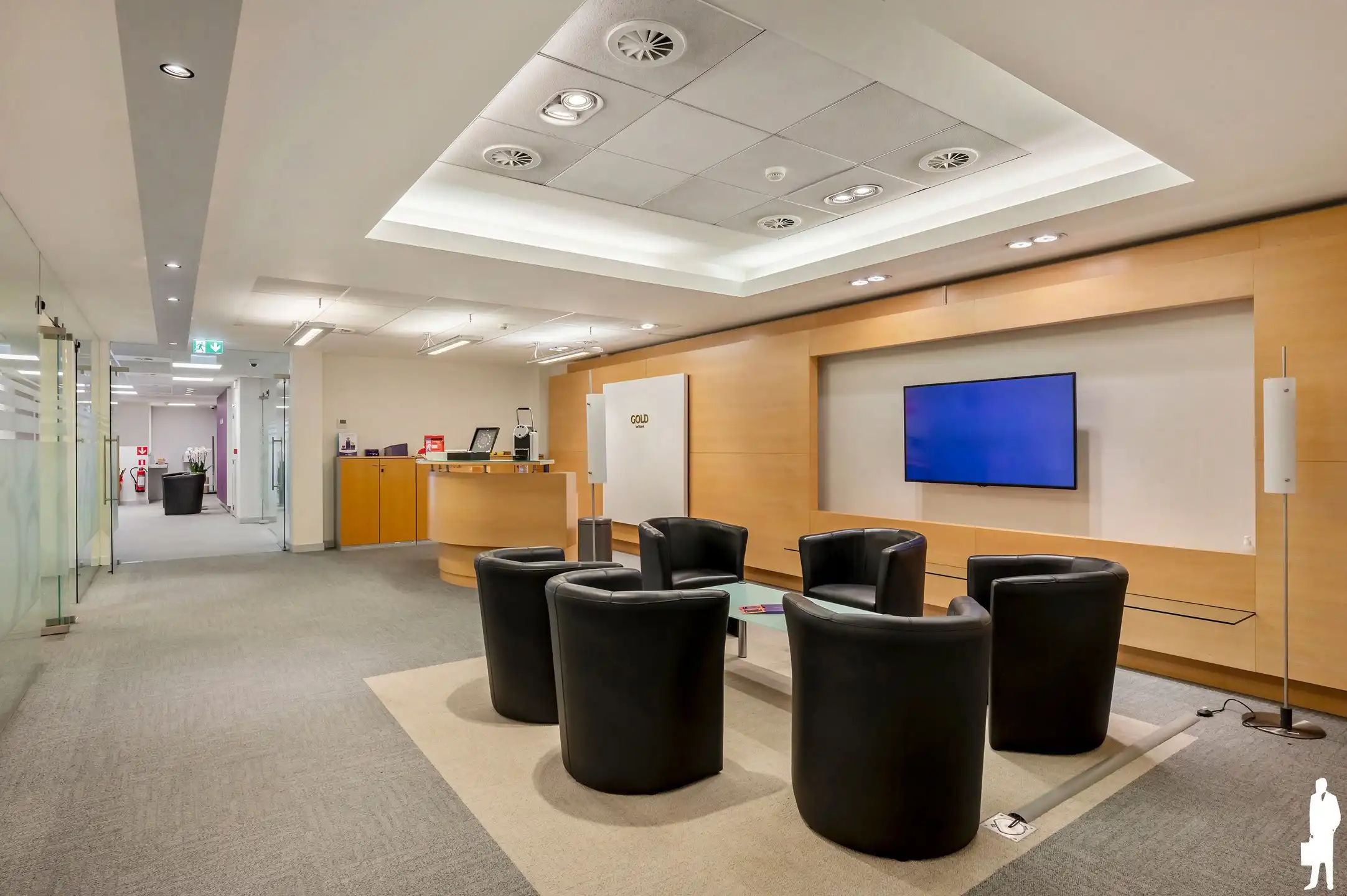 Instapklare handelsruimte van ca. 369 m² op een absolute toplocatie.  foto 8