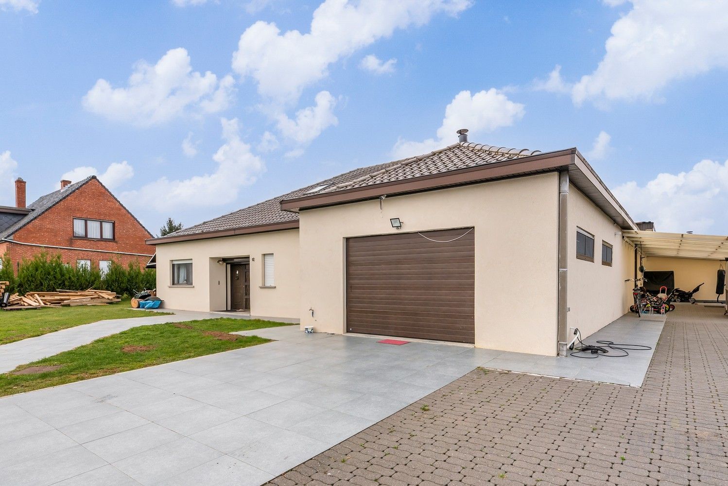 Laagbouwvilla op een zeer ruim perceel (43 are) foto 6
