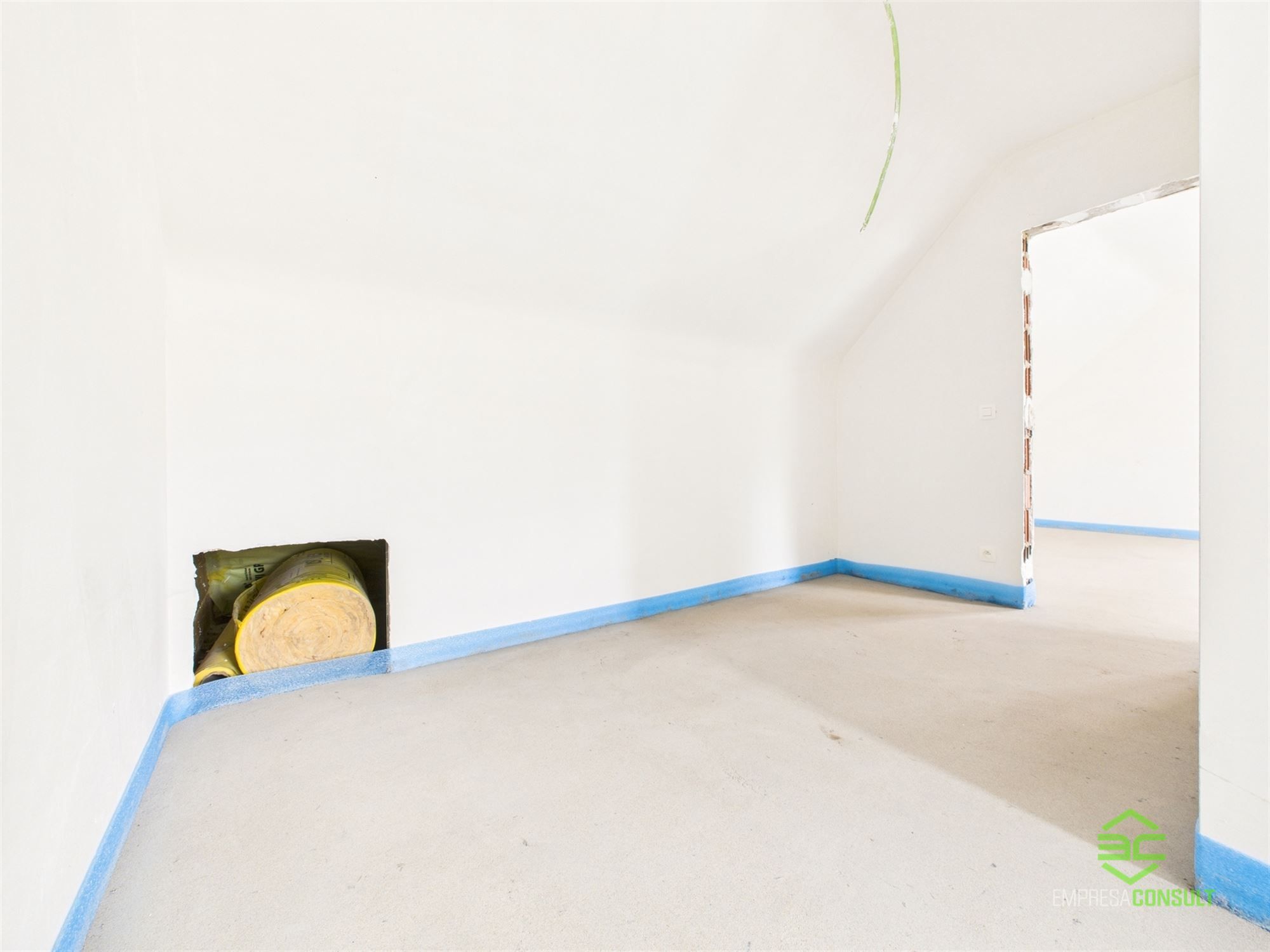 Afgewerkte nieuwbouw met 5 slpk en 2 badk onder registratie! foto 25