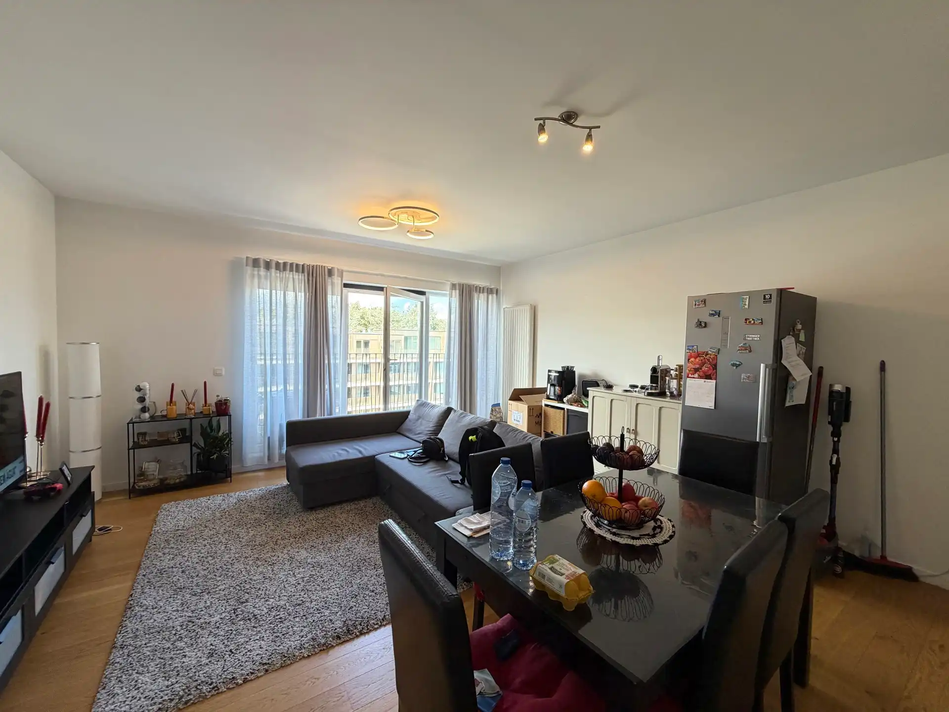 Nieuw appartement met 3 slaapkamers en parkeerplaats ! foto {{pictureIndex}}