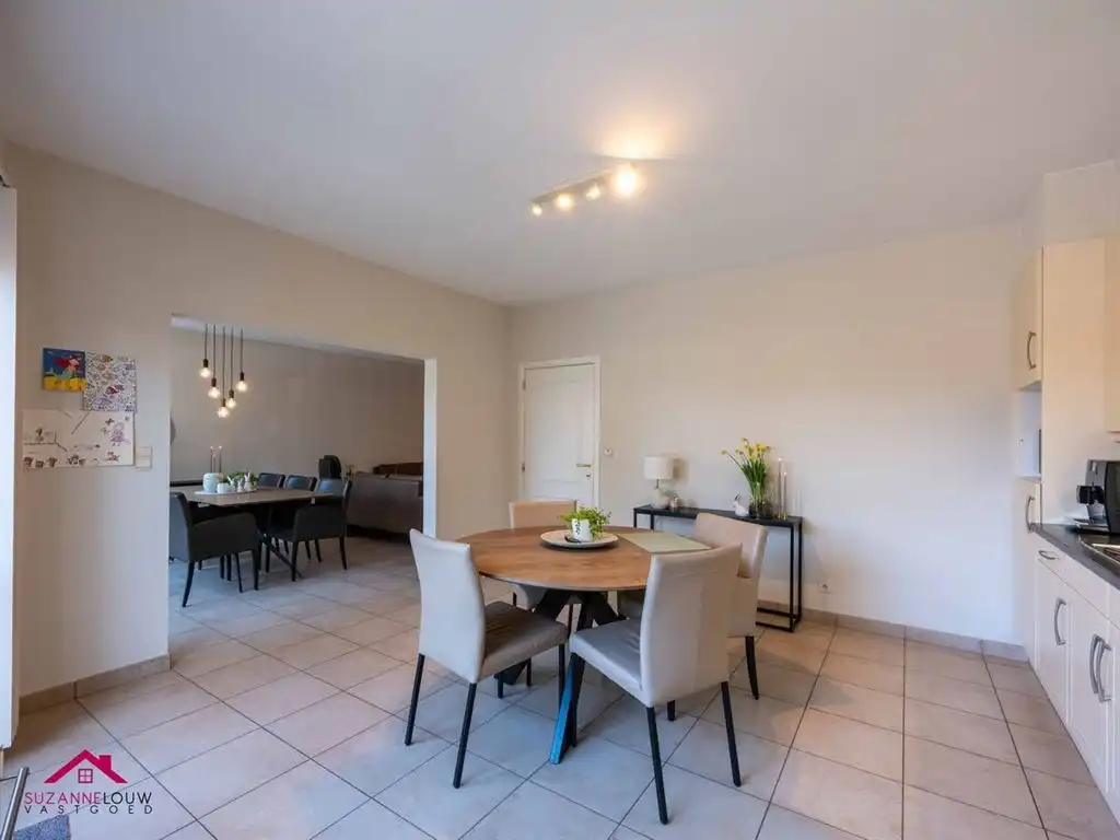 Meergezinswoning in gesloten bebouwing foto 20